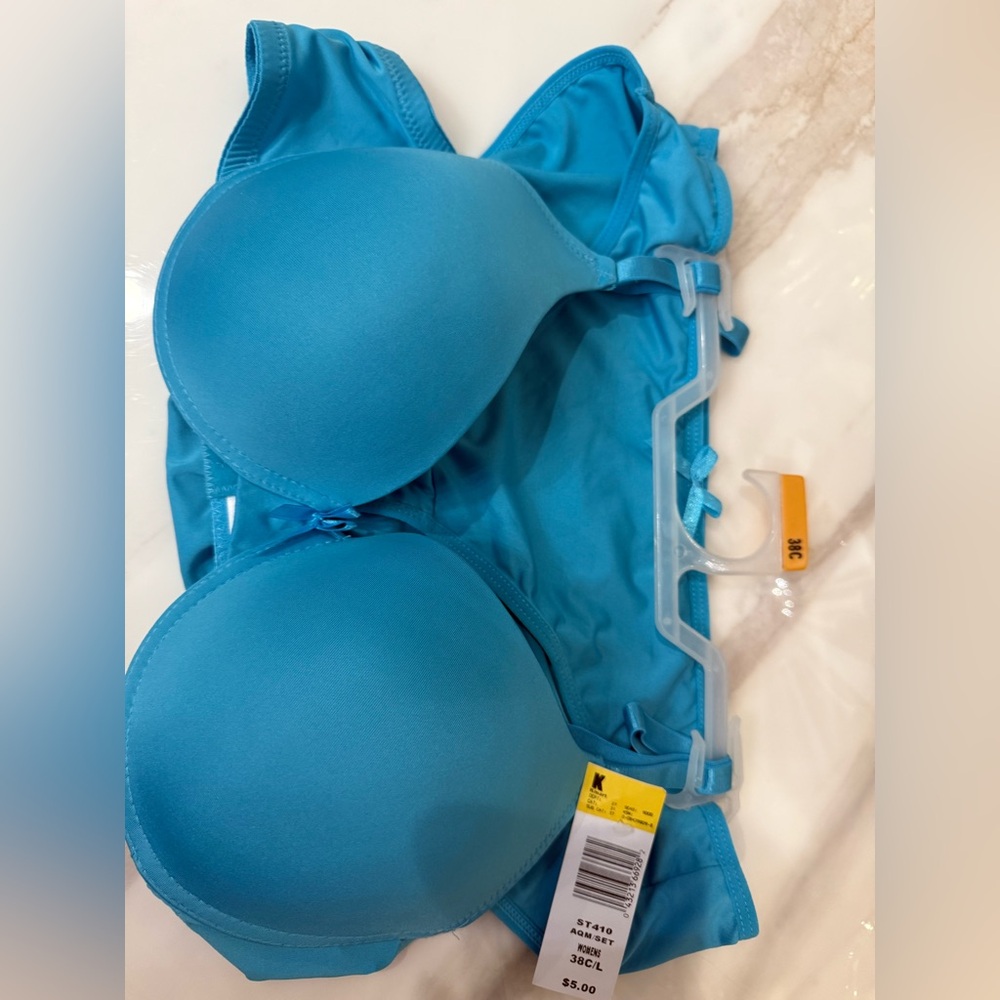 Woman’s Vibrant Blue Padded Bra